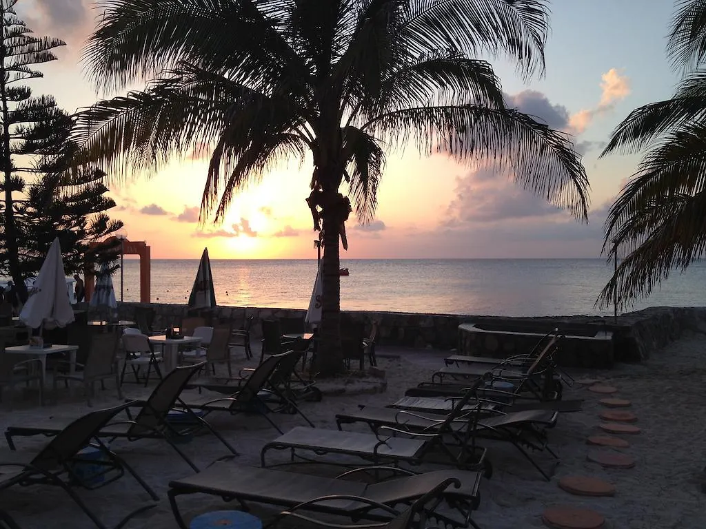 ***  Hotel Barracuda Cozumel México