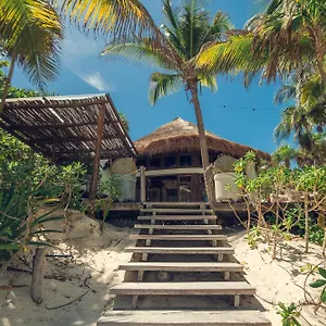 https://casa-zaba.tulum-hotels.net